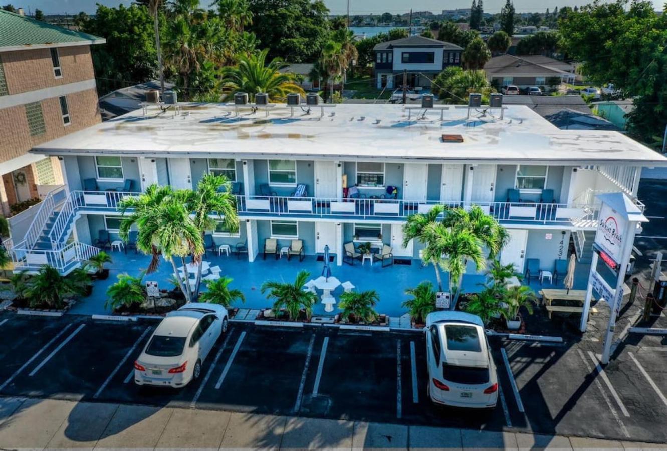Sunset Beach Suites At Madeira Beach! Pet Friendly With Summer Breezes! - Suite 6 St. Pete Beach Luaran gambar